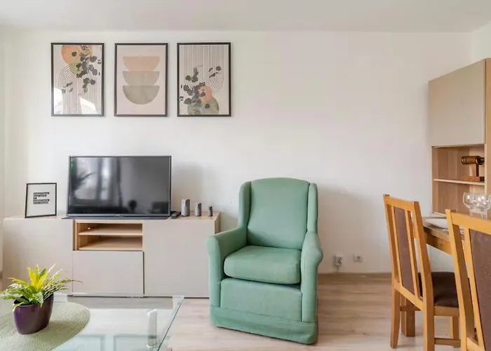 Chmielna Apartmán *